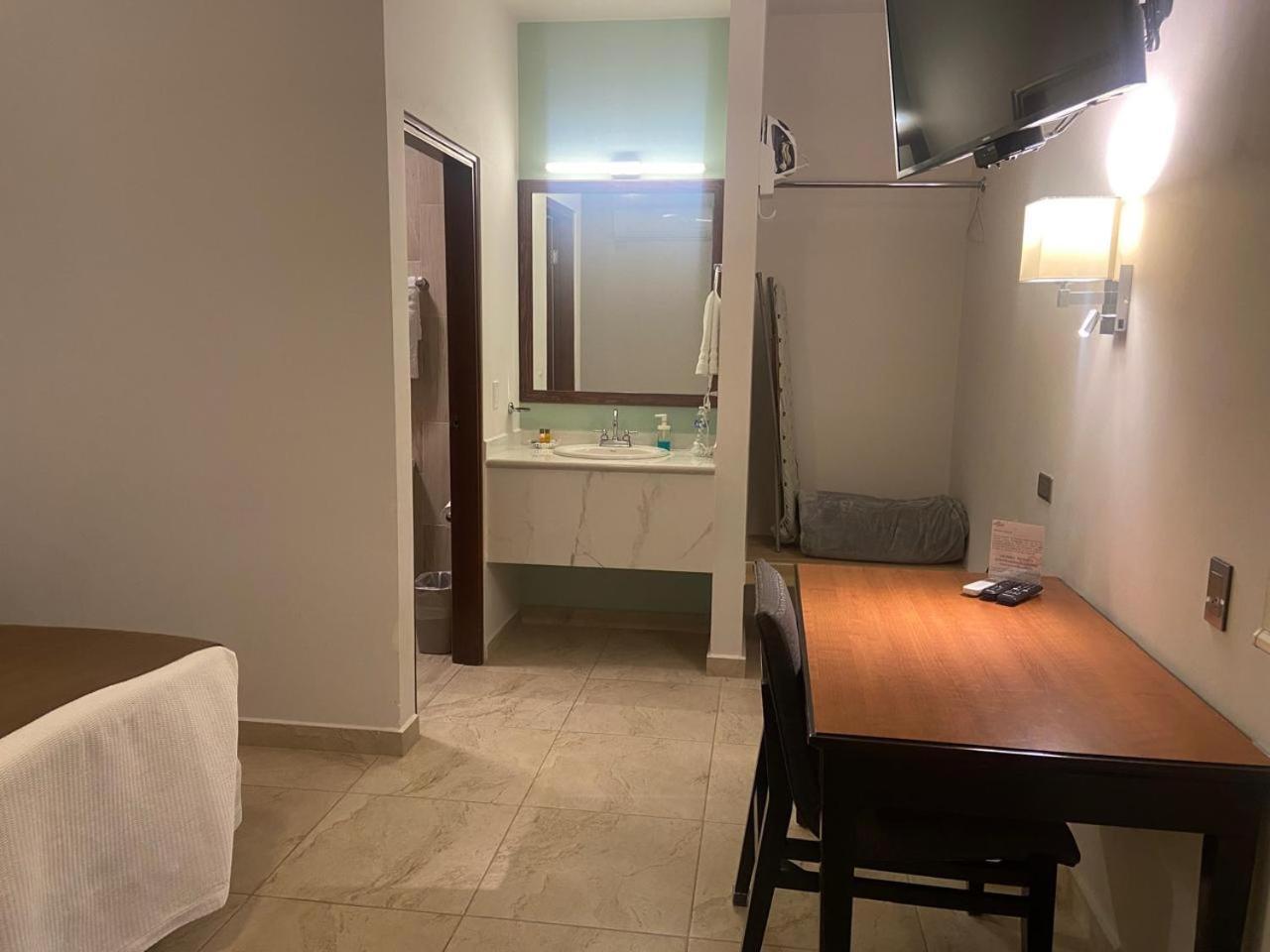 Ciudad Constitución Cuatro Misiones Hotel מראה חיצוני תמונה