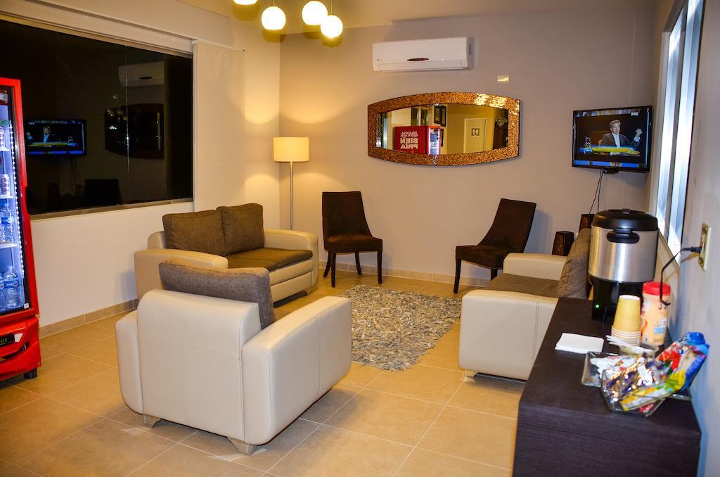 Ciudad Constitución Cuatro Misiones Hotel מראה חיצוני תמונה